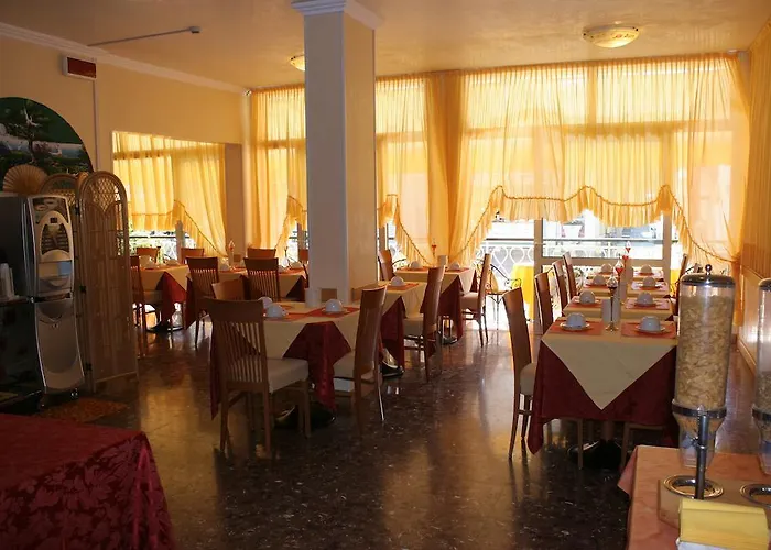 Hotel Paron